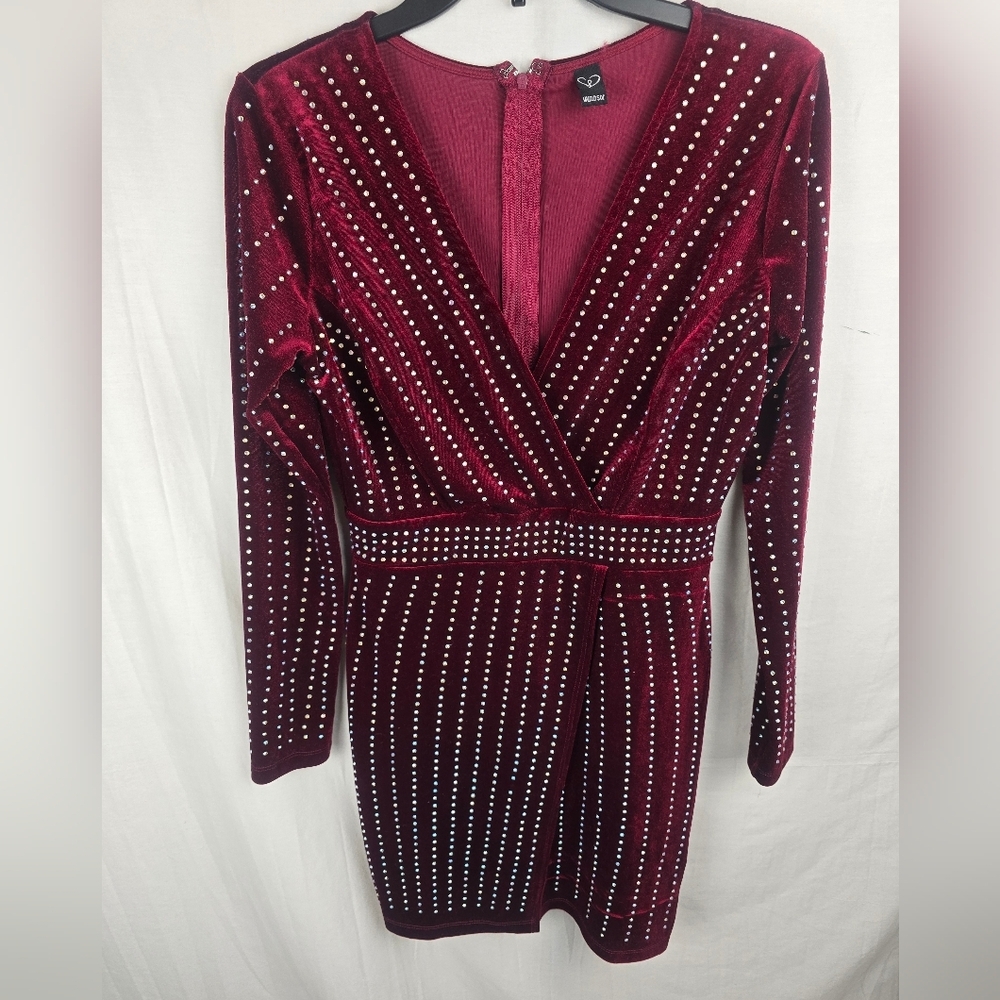 Windsor Elegant Burgundy Studded Long Sleeve Wrap Dress Sz M - Picture 3 of 13